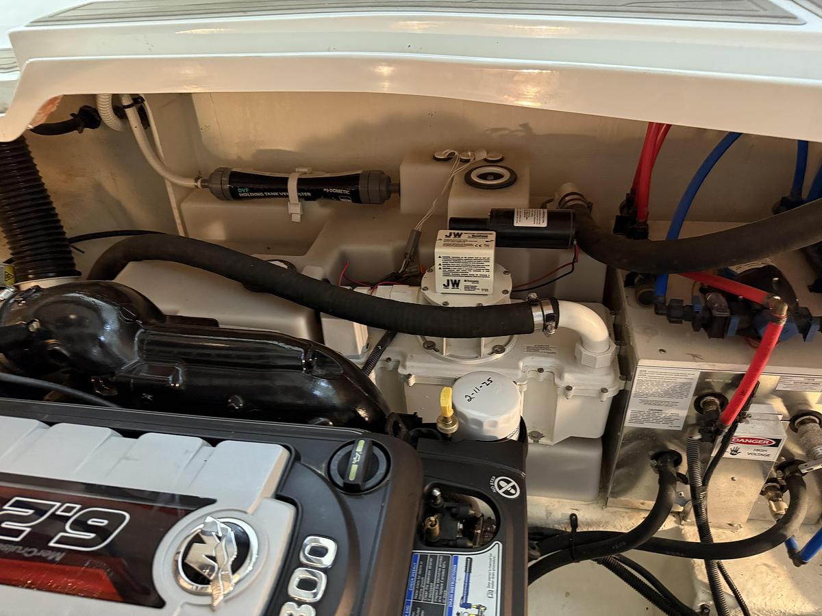 Used 2017 Sea Ray 330 Sundancer