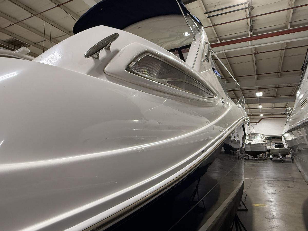 Used 2017 Sea Ray 330 Sundancer