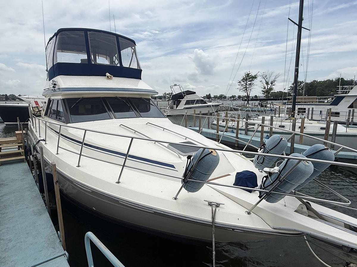 Used 1986 Sea Ray 410 Sundancer