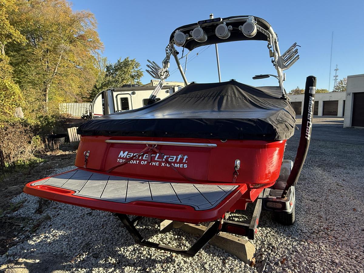 Used 2008 Mastercraft XStar 23'