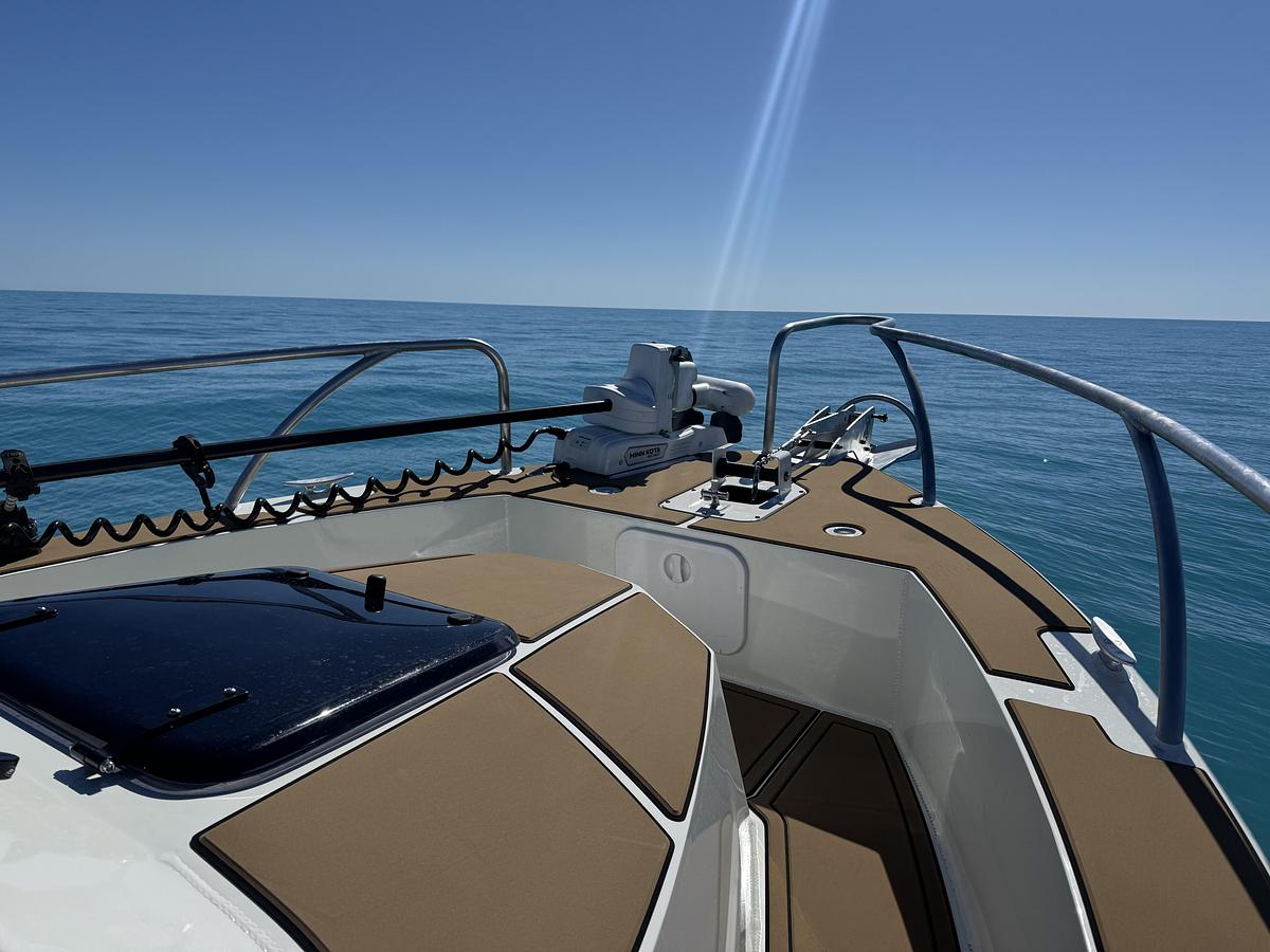 2026 Extreme Boats 916 Walk Around 30'