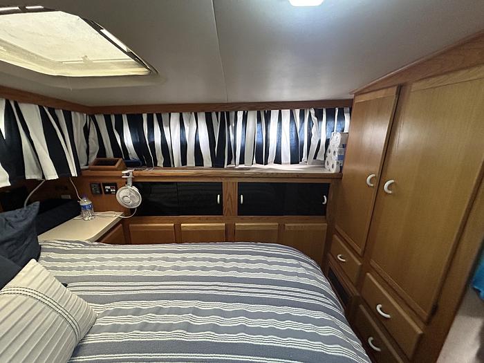 Used 1990 Silverton  40 Motor Yacht