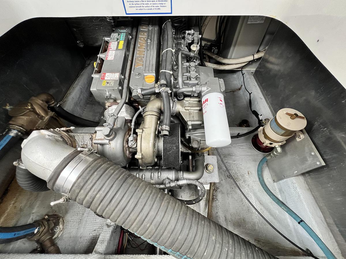 Used 2001 Mainship 34 Pilot