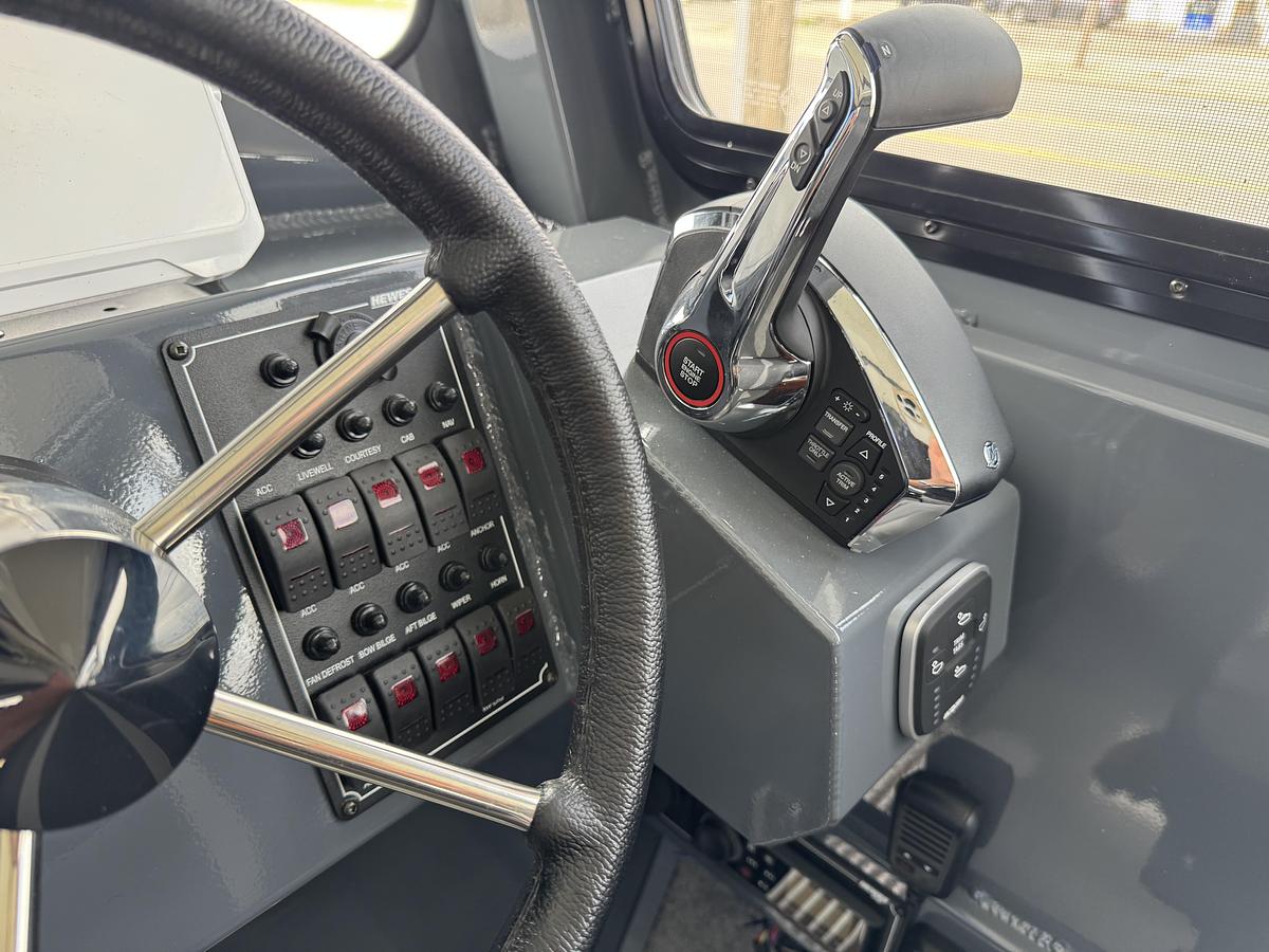 Used 2025 Hewescraft 240 Pacific Cruiser Hardtop