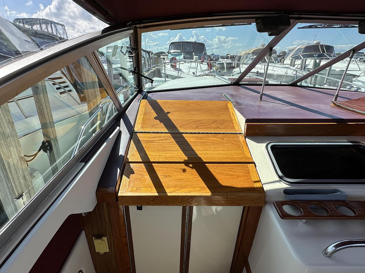 Used 1987  Sea Ray 340 Sundancer