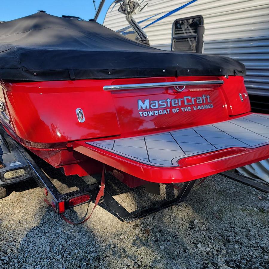 Used 2008 Mastercraft XStar 23'