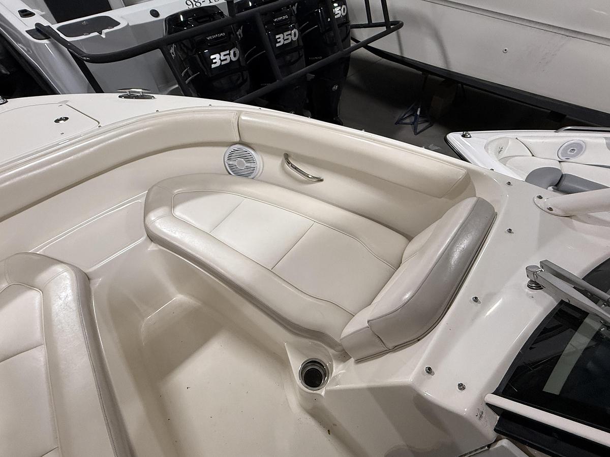 Used 2014 Pursuit 265 DC