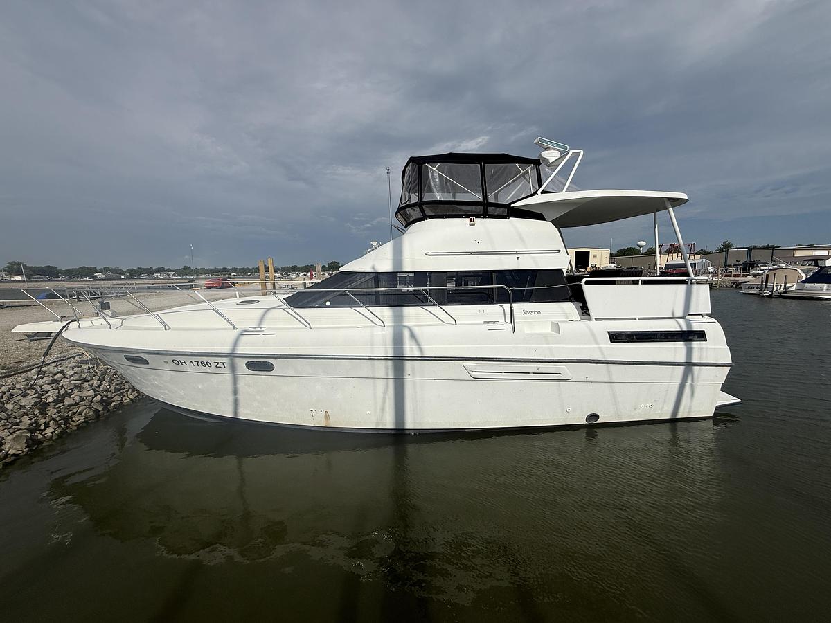 Used 1992 Silverton  41 Aft Cabin Motor Yacht