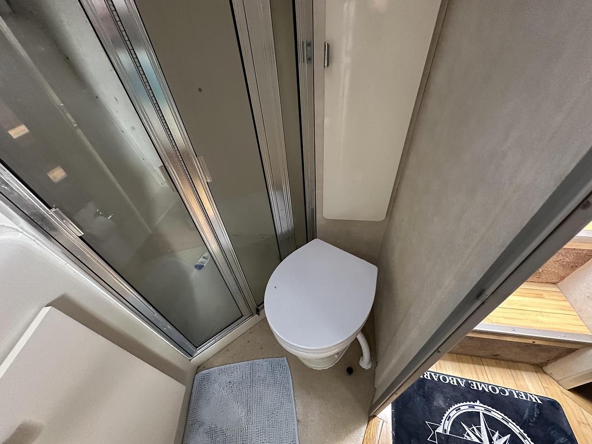 Used 1990 Silverton 34 Express