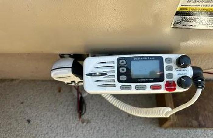 Used 1997 Lund 2150 Baron Magnum