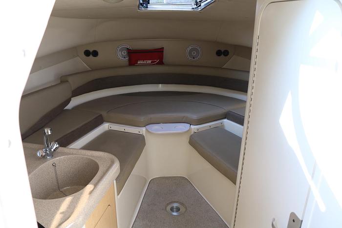 Used 2001 Boston Whaler 26 Conquest