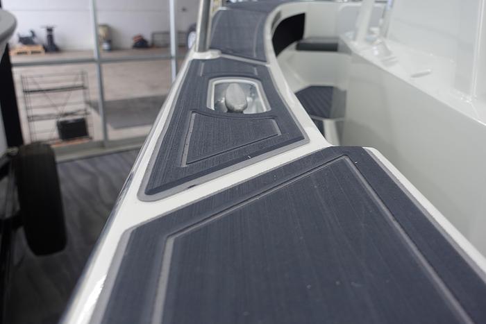 2024 Extreme Boats 745 Center Console 24ft