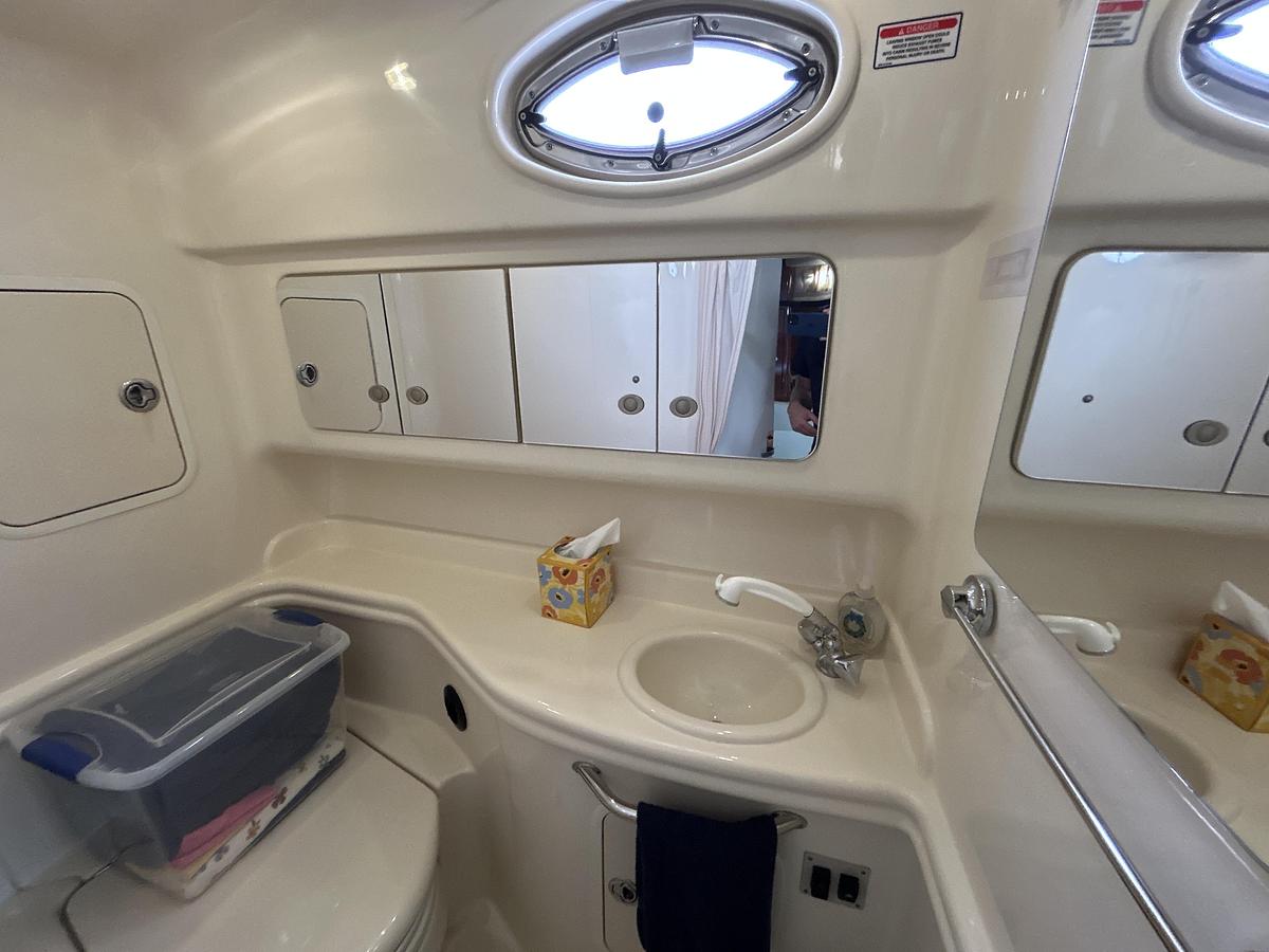 Used 2005 Sea Ray 320 Sundancer