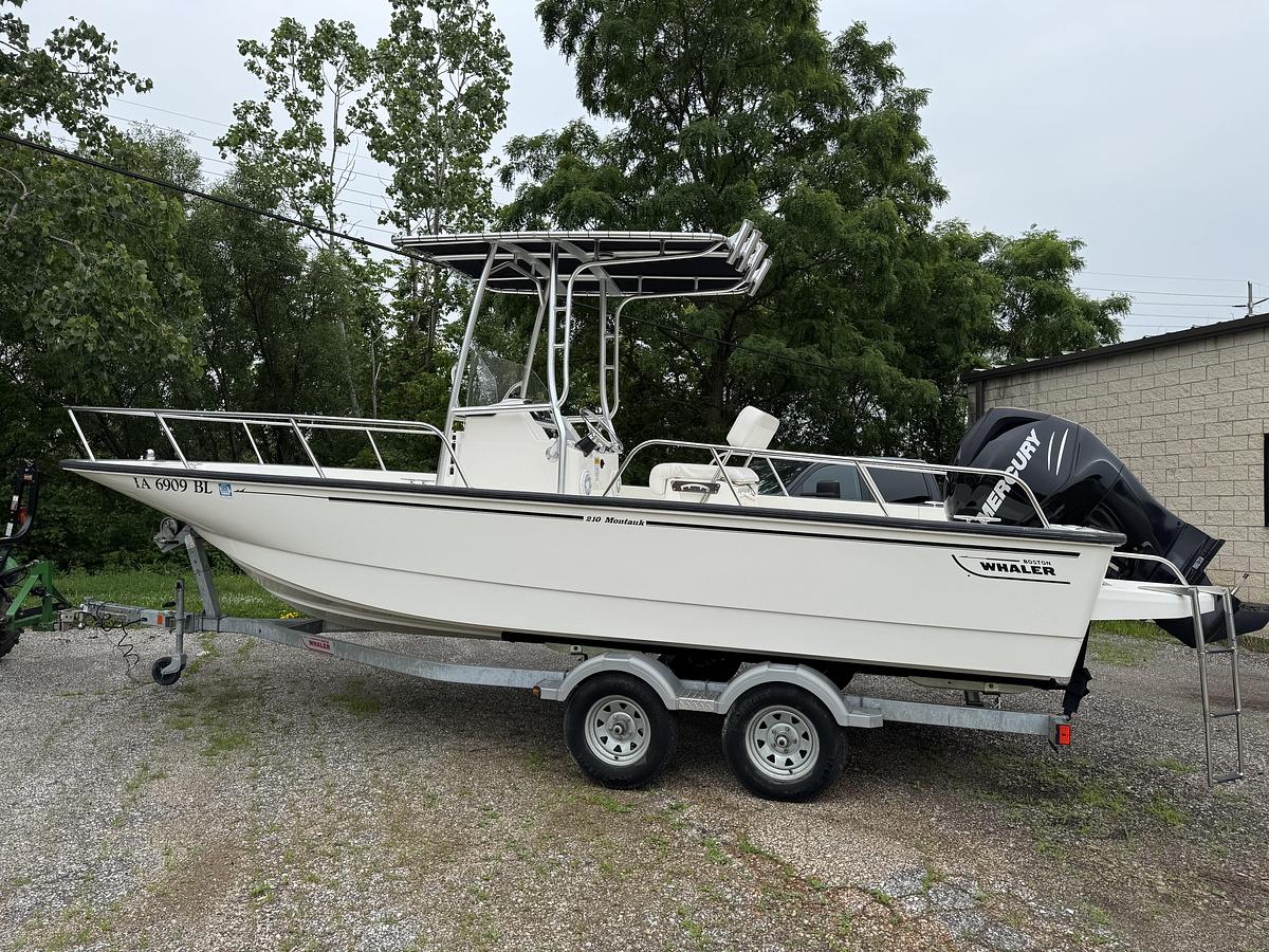 Used 2013 Boston Whaler 210 Montauk