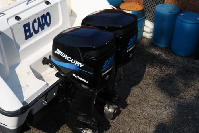 Used 2001 Boston Whaler 26 Conquest