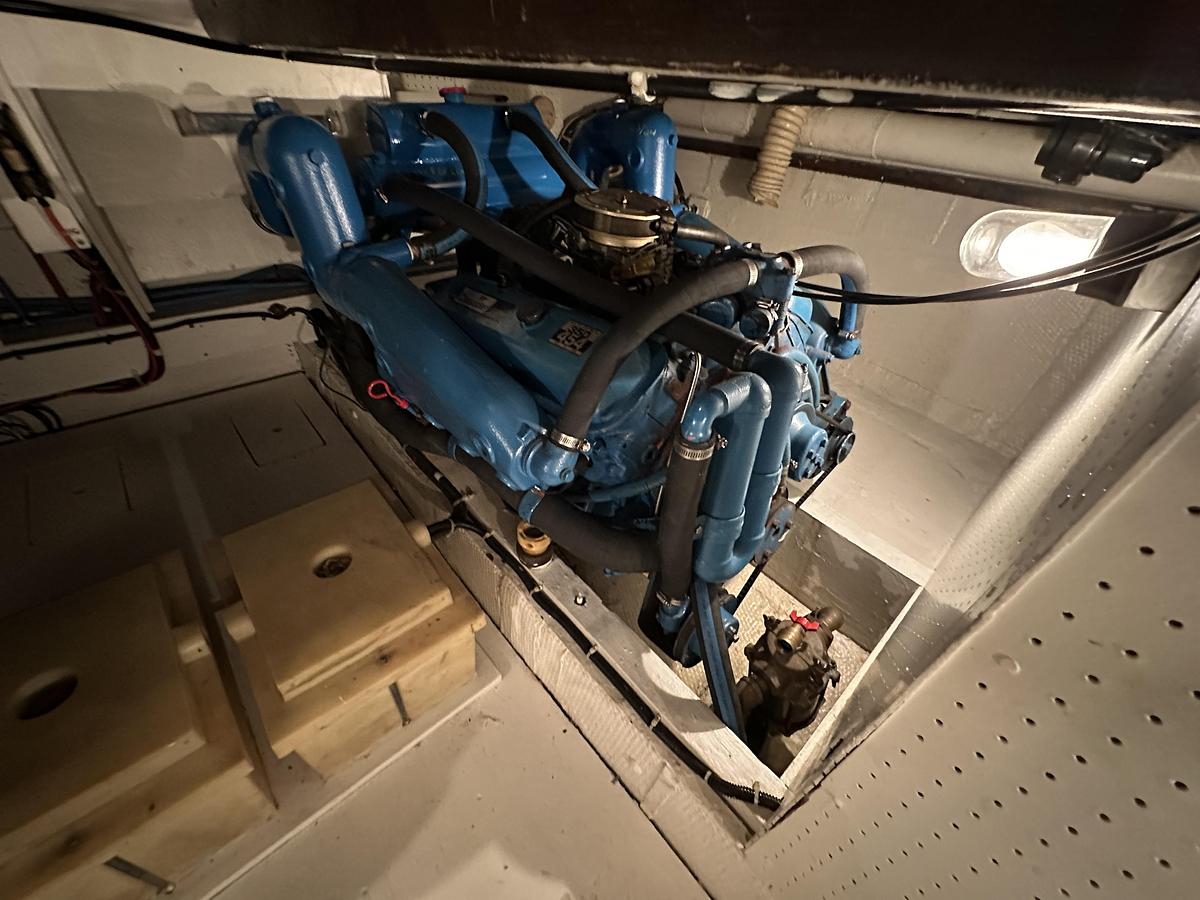 Used 1982 Egg Harbor 42 Aft Cabin Motor Yacht