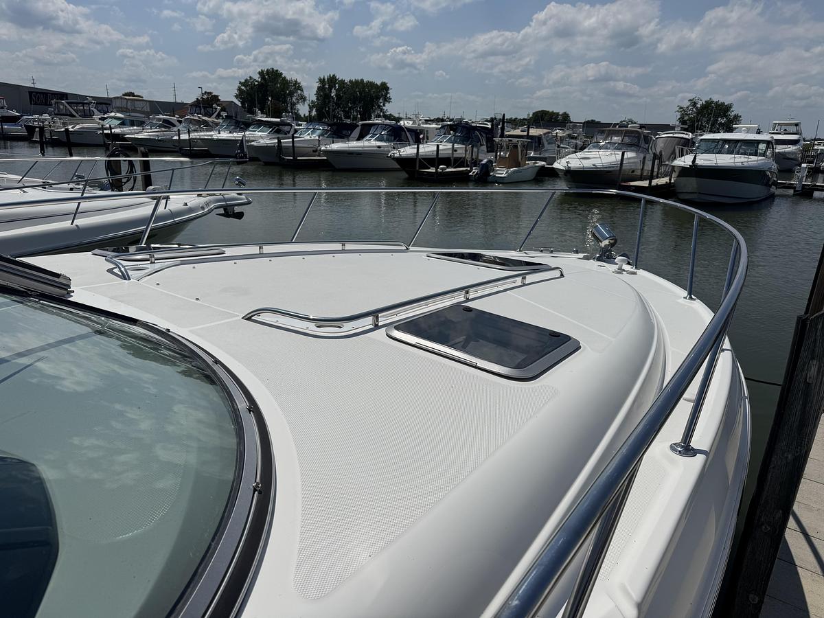Used 2009 Chaparral 350 Signature