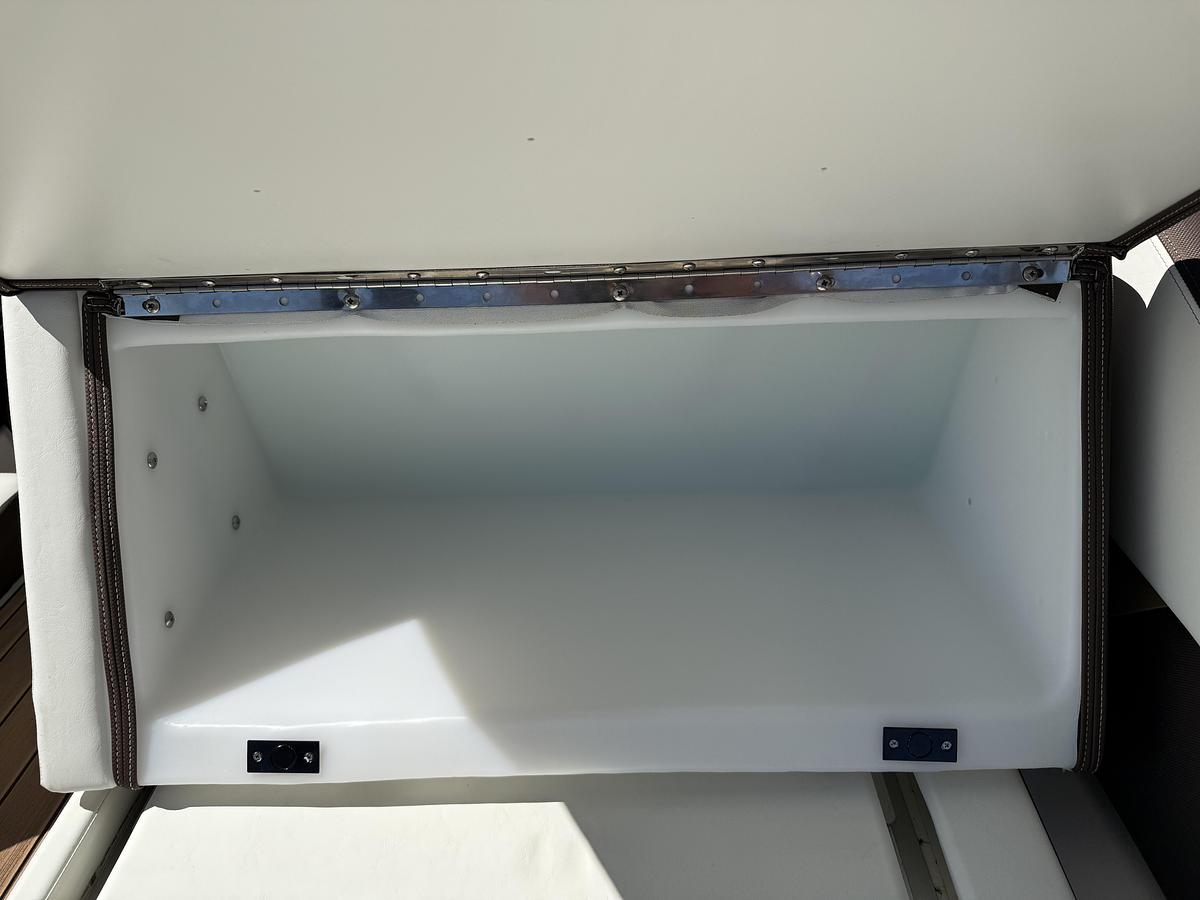 Used 2023 Yamaha 252 SD