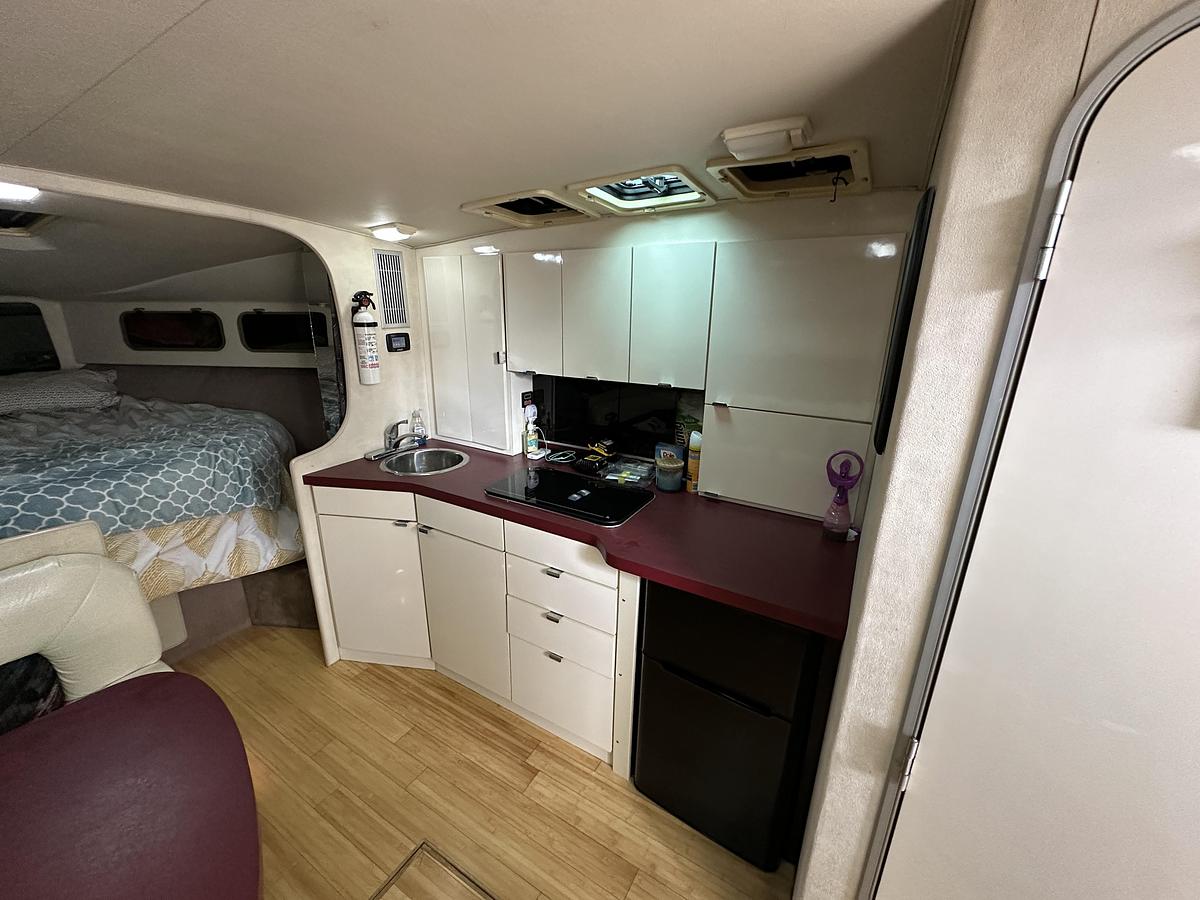 Used 1990 Silverton 34 Express