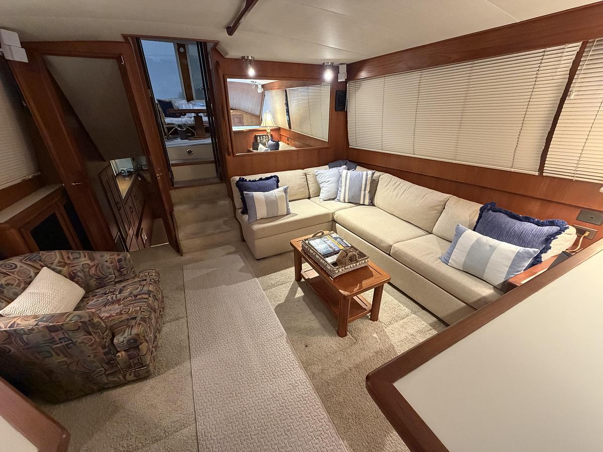 Used 1986 Viking 48 Motor Yacht