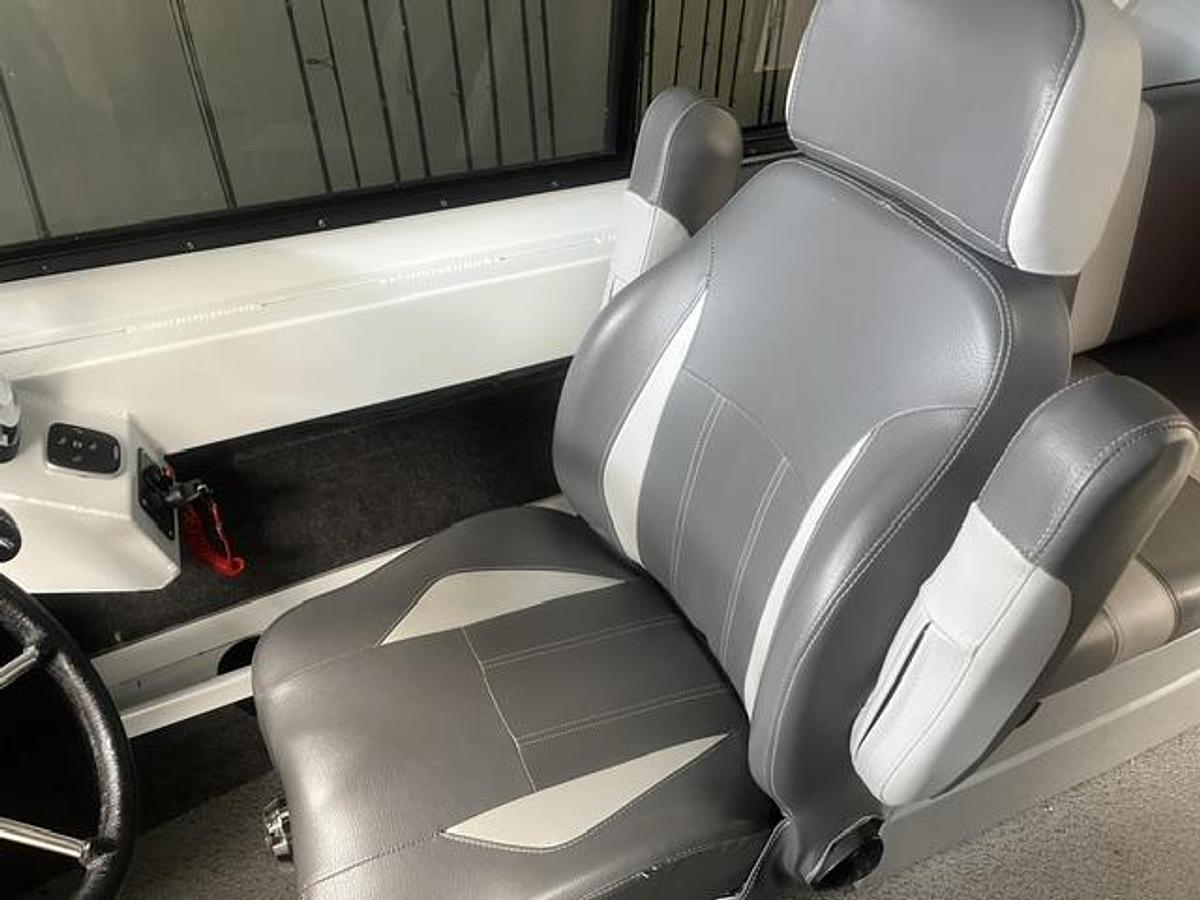 Used 2020 Hewescraft 240 Ocean Pro
