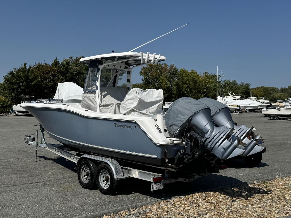 Used 2015 Tidewater 252 Center Console Adventure