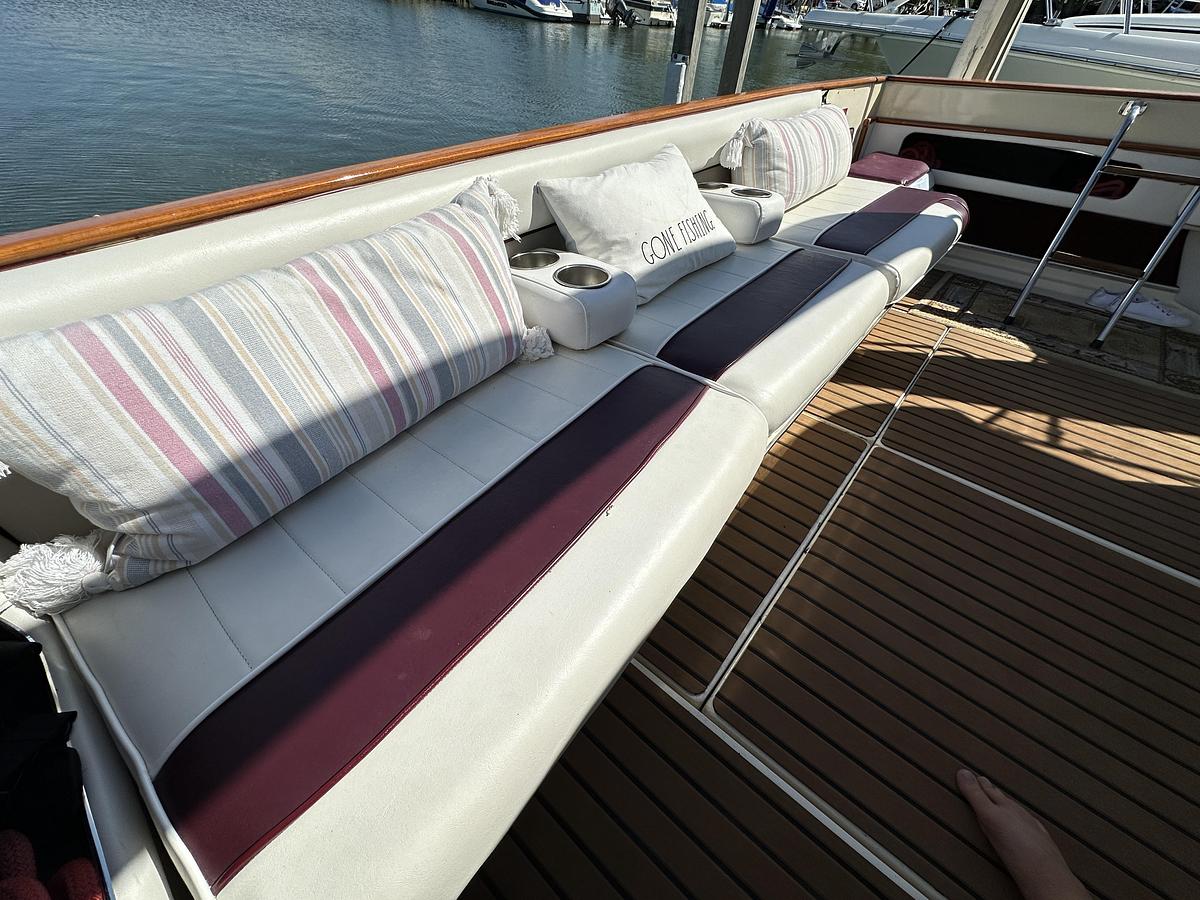 Used 1987  Sea Ray 340 Sundancer