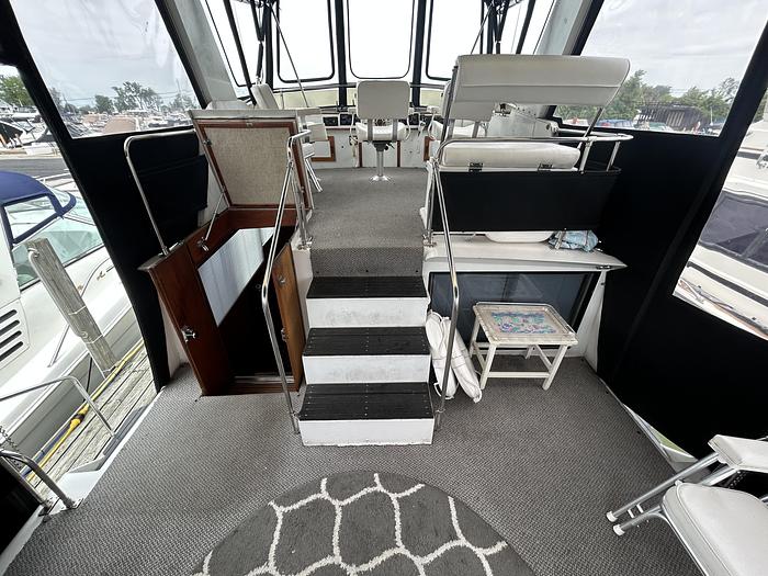 Used 1986 Marinette 39' Double Cabin