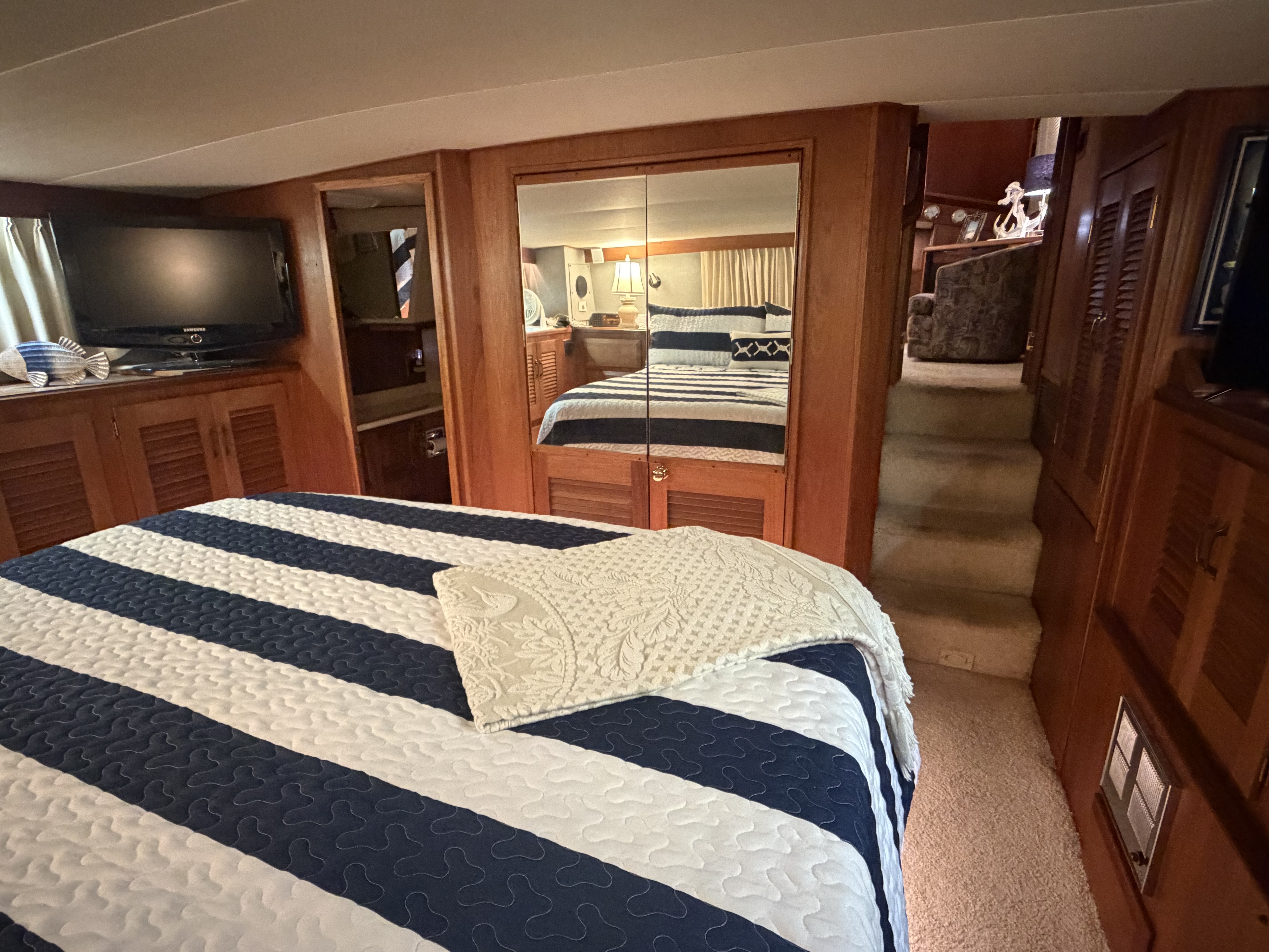 Used 1986 Viking 48 Motor Yacht