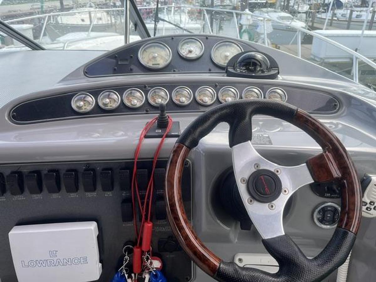Used 2006 Maxum 3300 SE