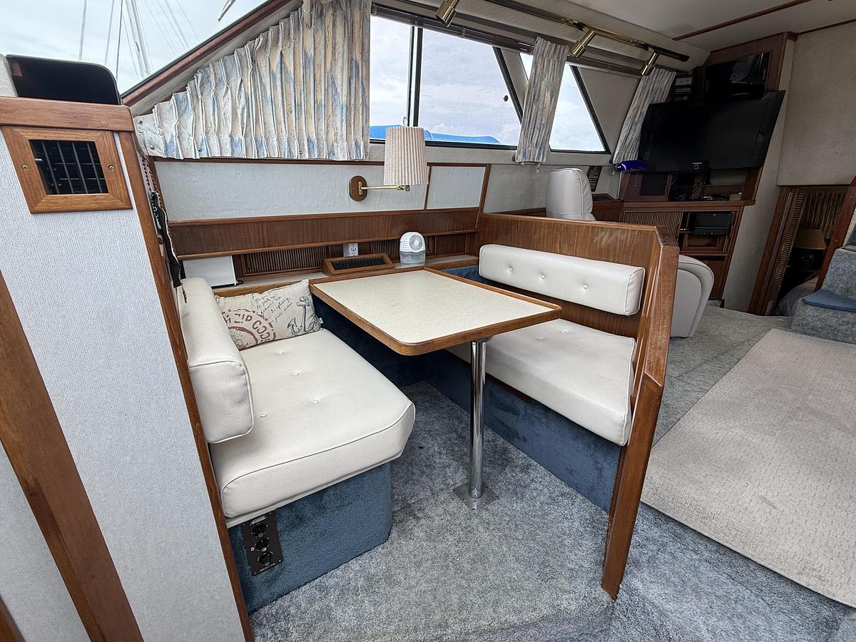 Used 1986 Sea Ray 410 Sundancer