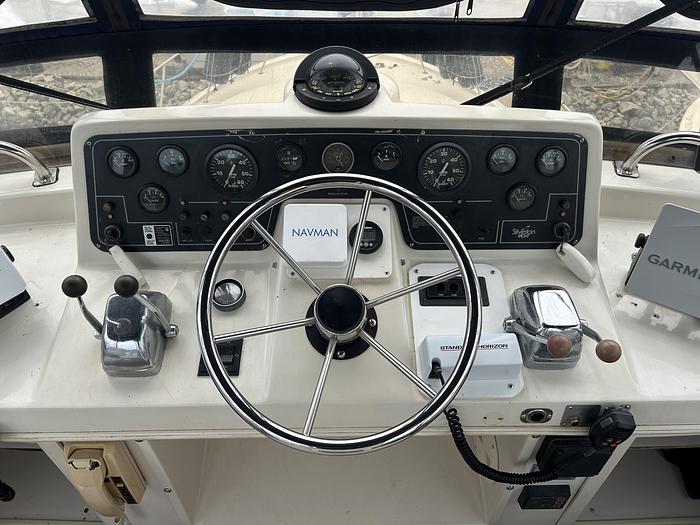 Used 1990 Silverton  40 Motor Yacht