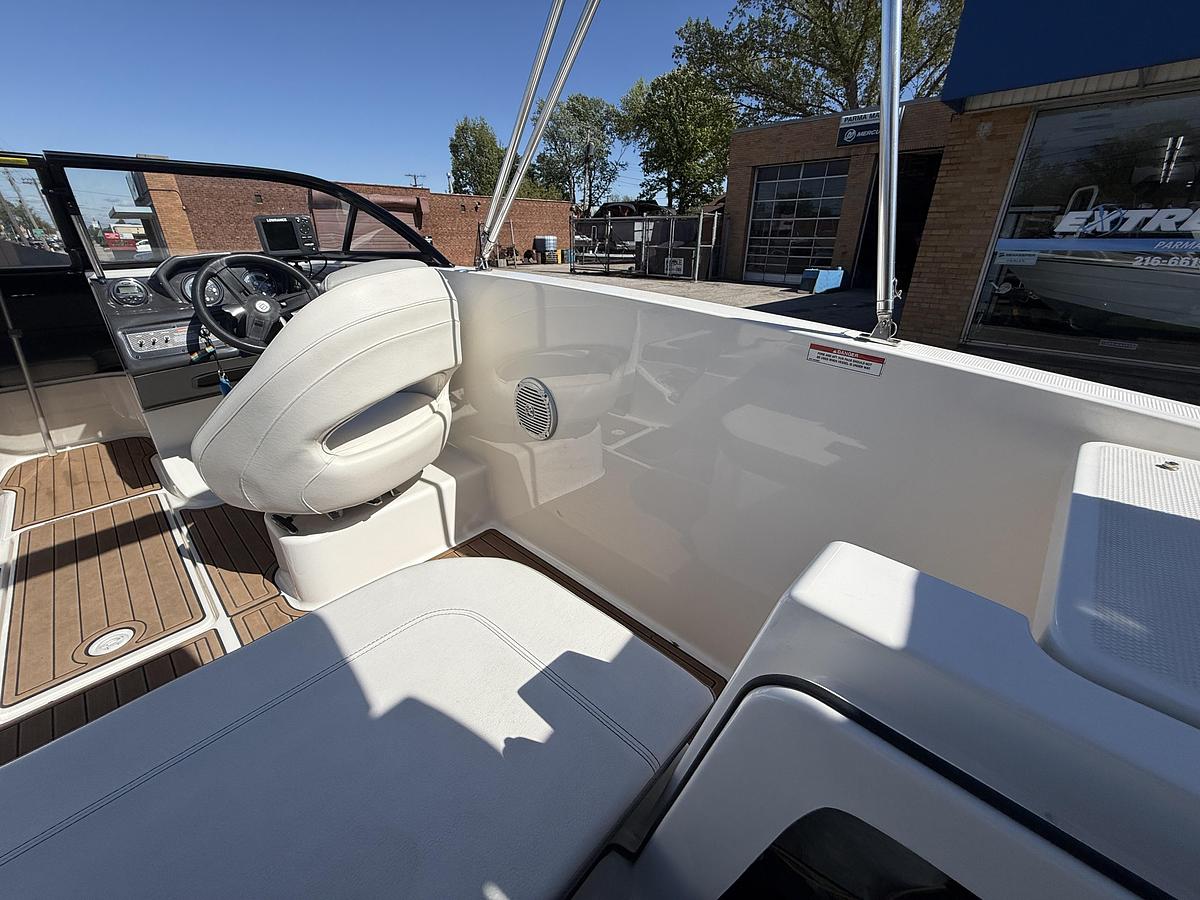 Used 2016 Bayliner VR5