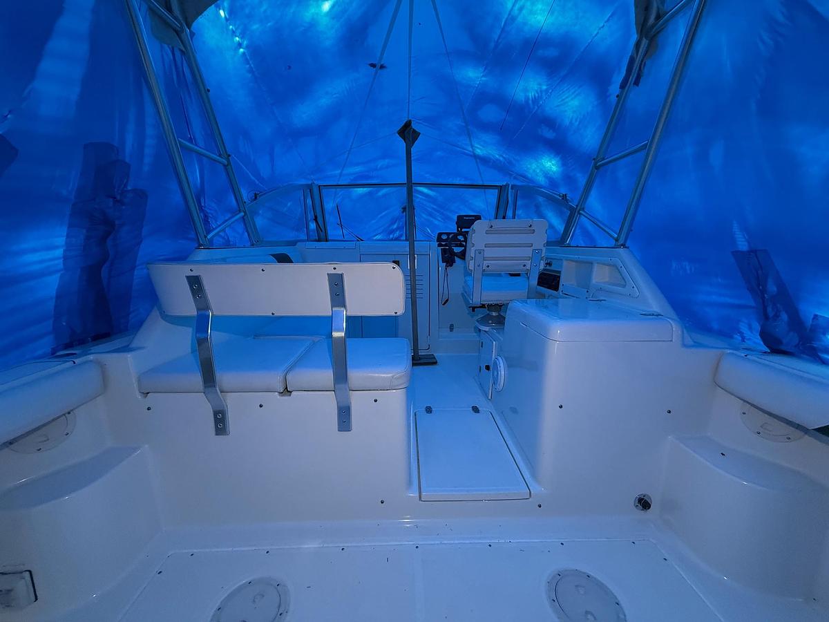 Used 1998 Pursuit 2860 Denali