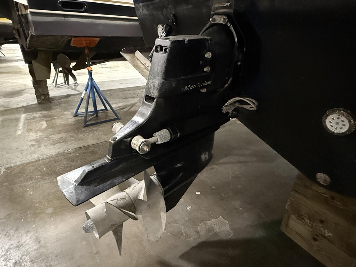 Used 2017 Sea Ray 330 Sundancer