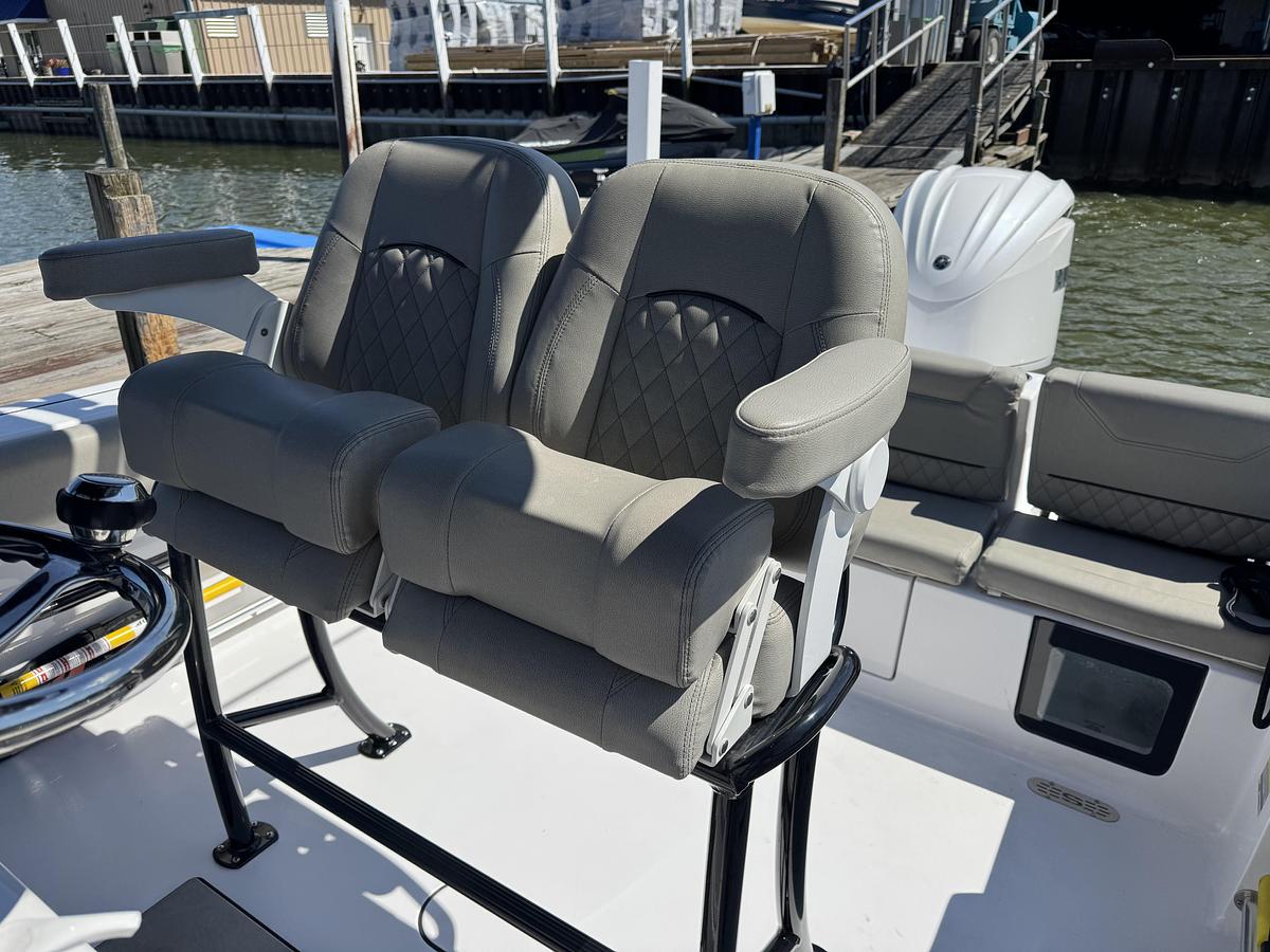 Used 2024 Sportsman 231 Heritage 231 Center Console