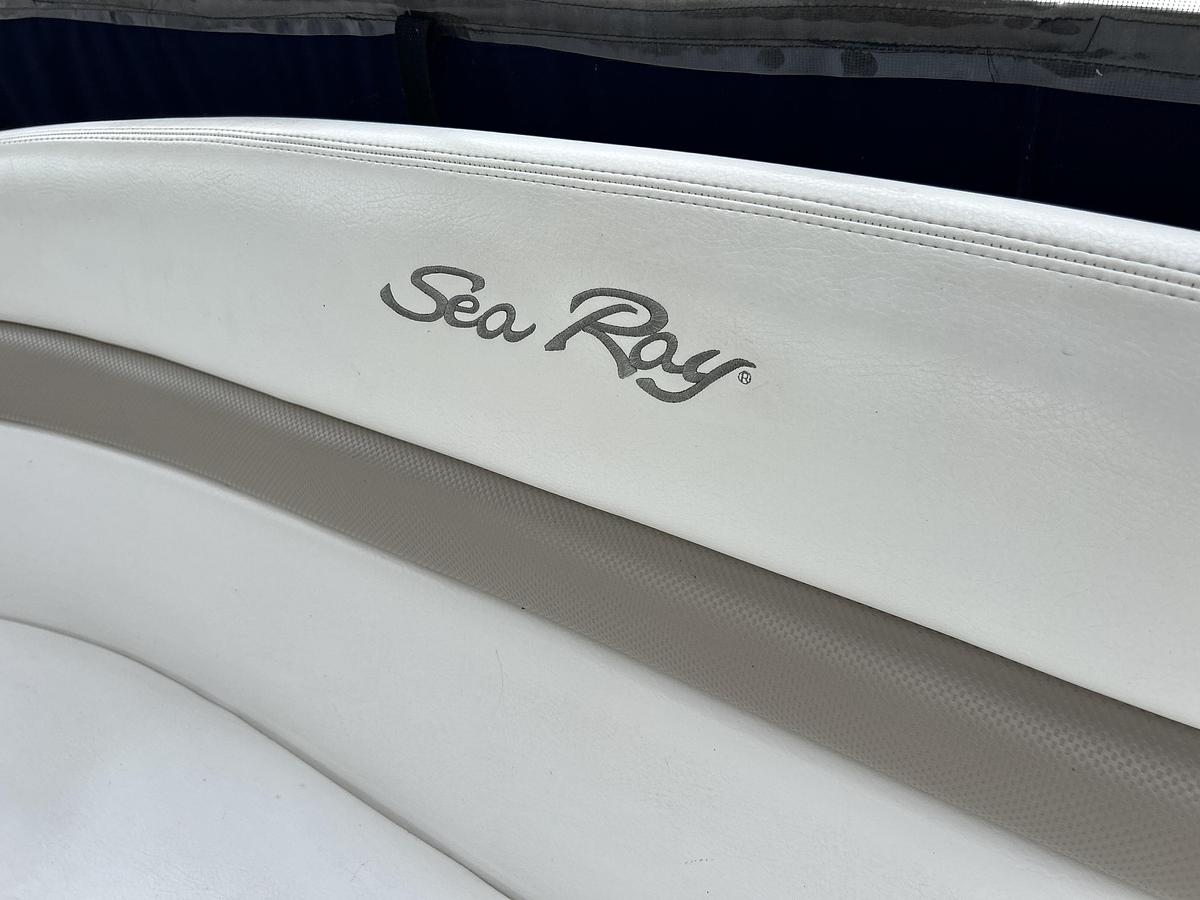 Used 2005 Sea Ray 320 Sundancer