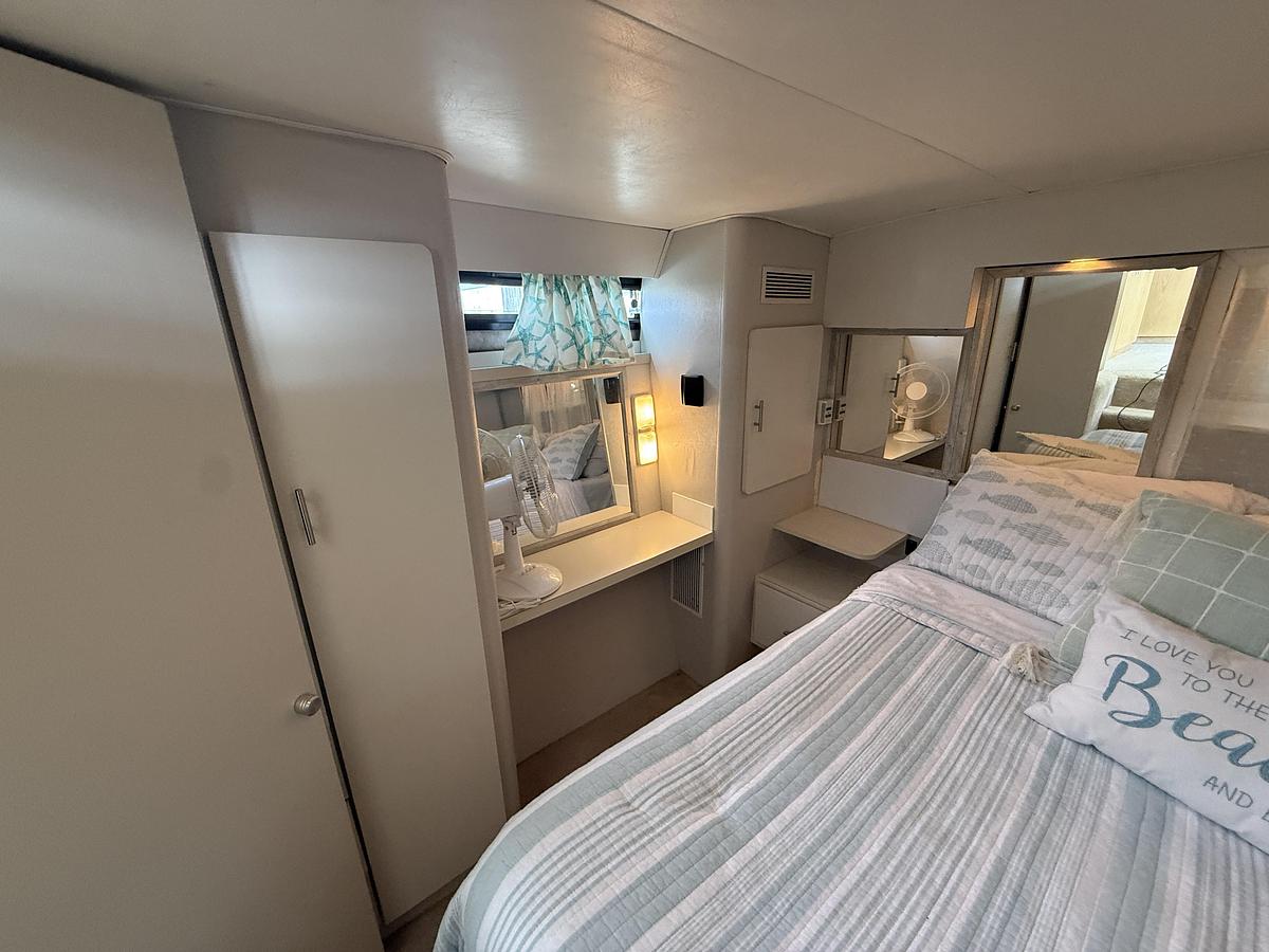 Used 1992 Silverton  41 Aft Cabin Motor Yacht
