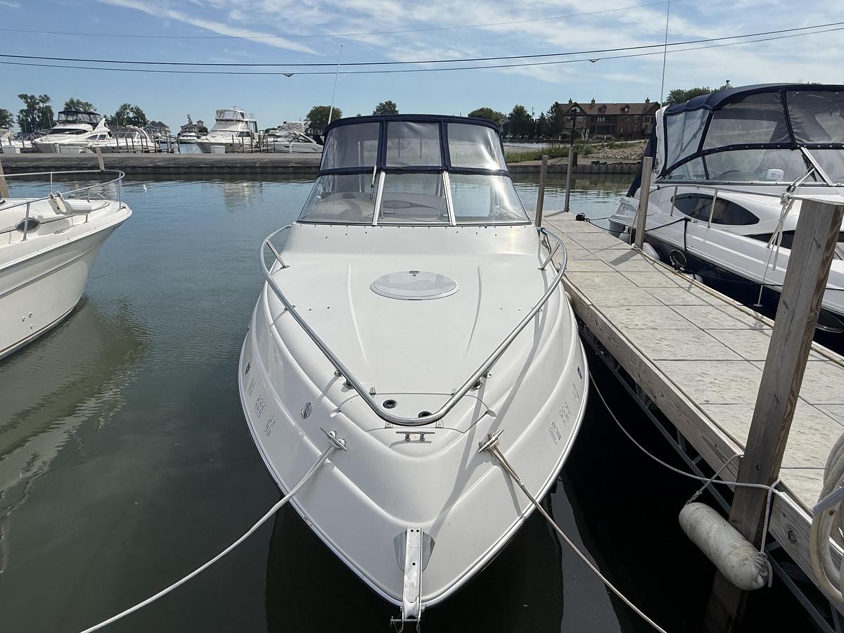 Used 1998 Four Winns 258 Vista