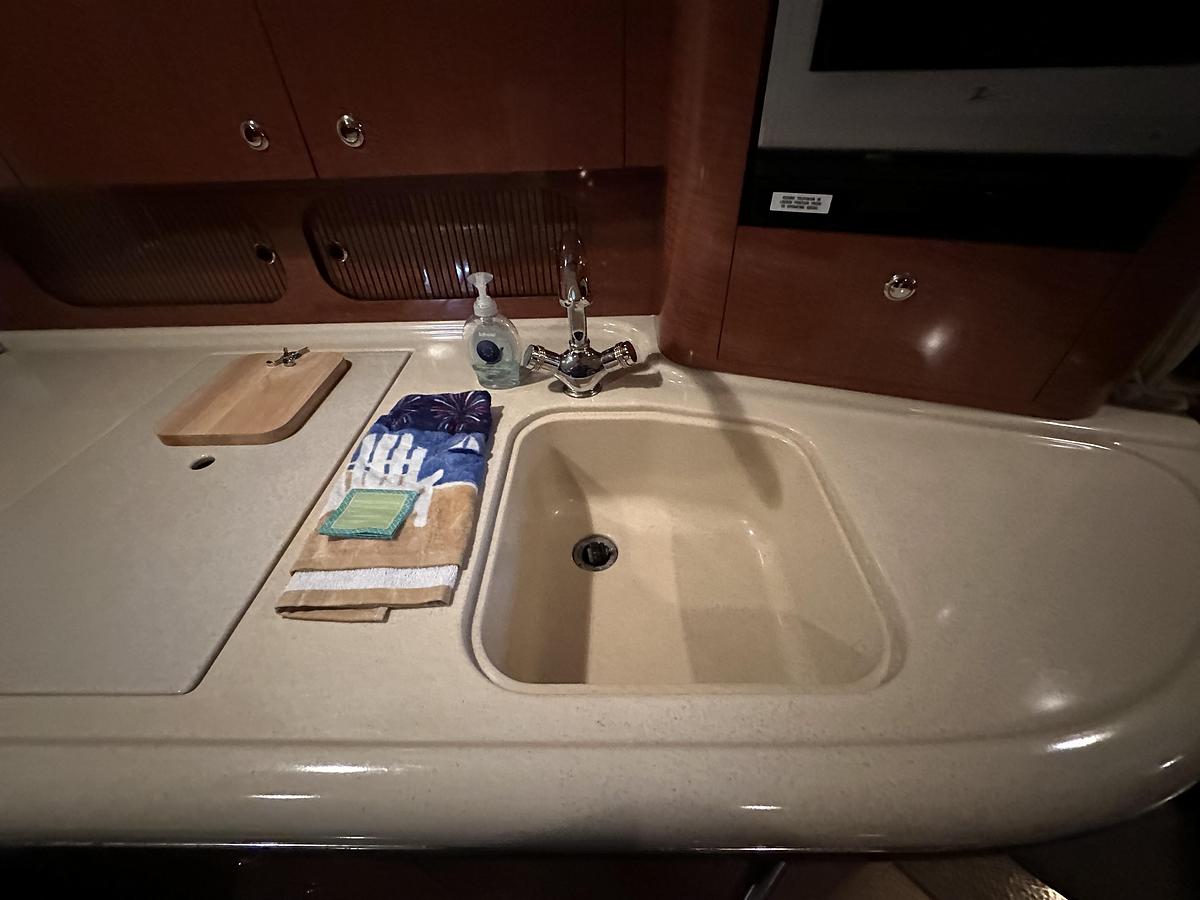 Used 2004 Sea Ray 340 Sundancer