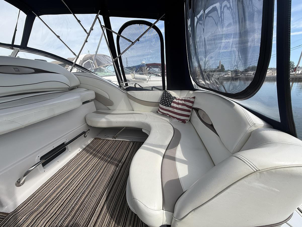 Used 1998 Four Winns 258 Vista