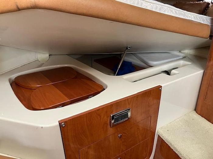 Used 2006 Four Winns 318 Vista