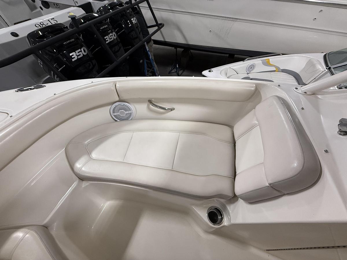 Used 2014 Pursuit 265 DC