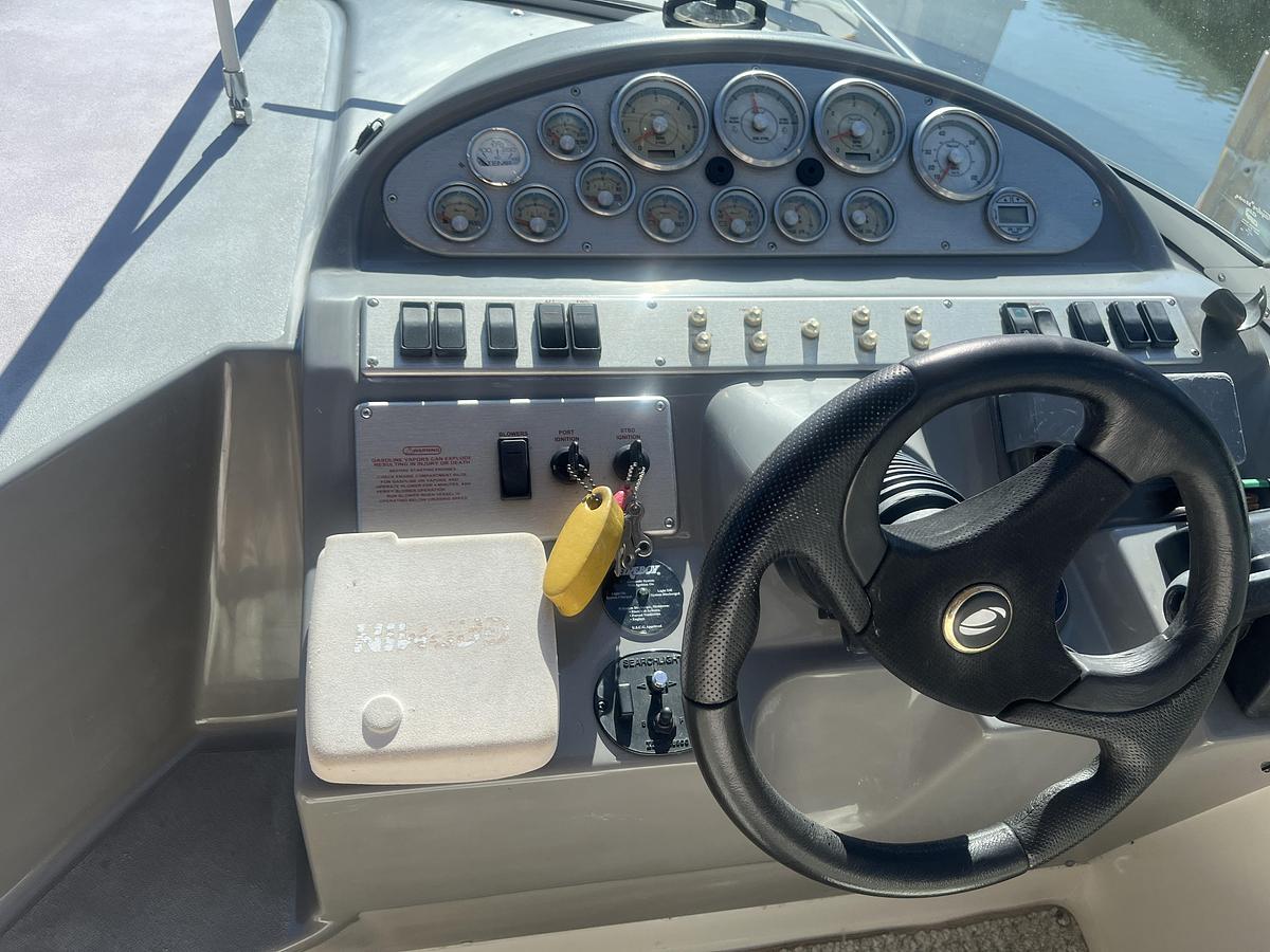 Used 2007 Cruisers Yachts 280 CXI