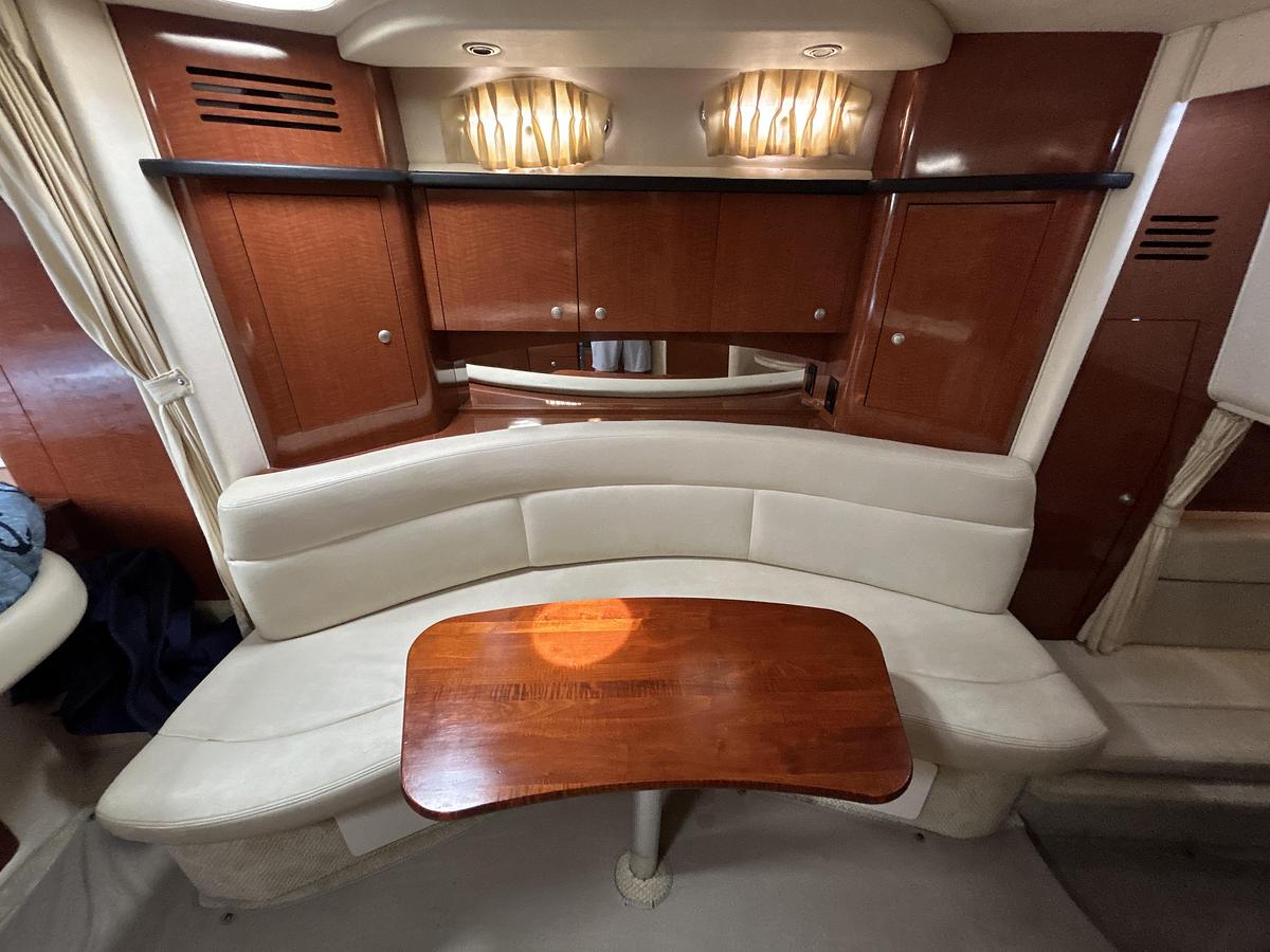 Used 2005 Sea Ray 320 Sundancer