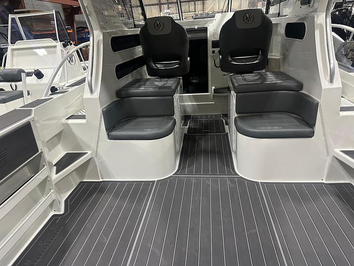 2024 Extreme Boats 795 Walk Around