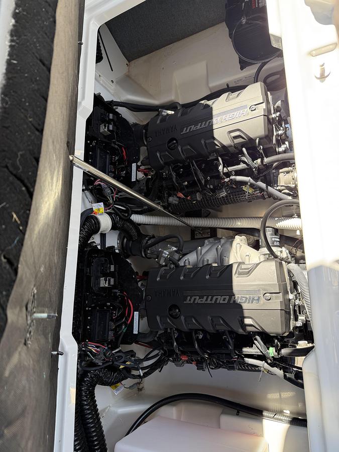 Used 2023 Yamaha 252 SD