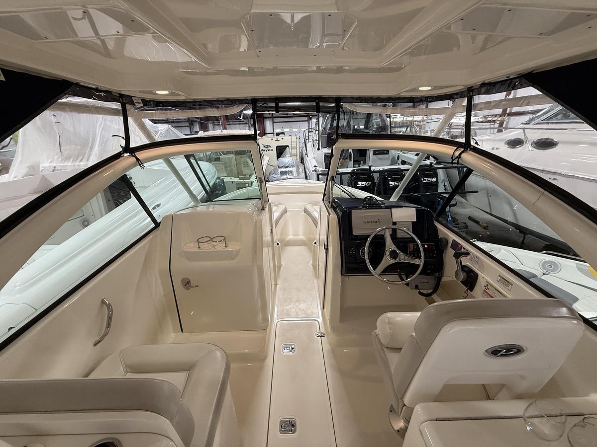 Used 2014 Pursuit 265 DC