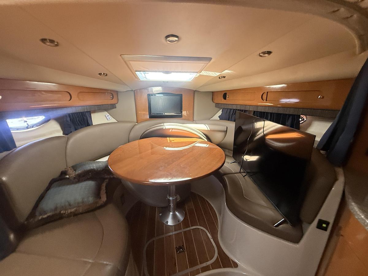 Used 2009 Chaparral 330 Signature
