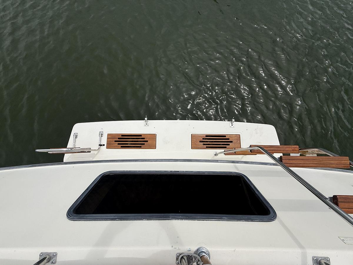 Used 1986 Sea Ray 410 Sundancer
